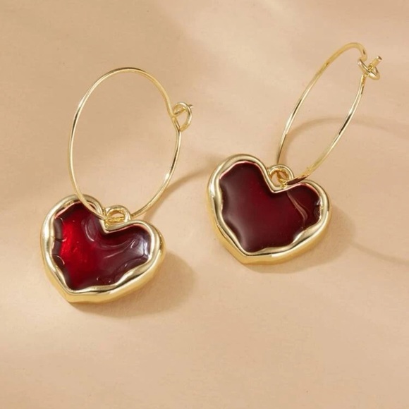 Jewelry - Gold Tone Red Heart Drop Earrings